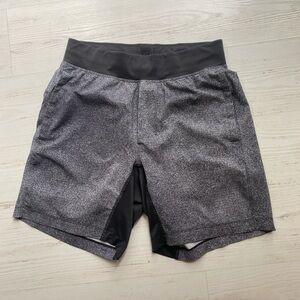 Lululemon Men’s dark grey shorts- size small